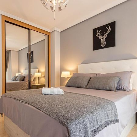 797 Holiday Rentals- Piso Con Amplia Terraza A Solo 1 Min De La Playa Benalmádena Exteriör bild